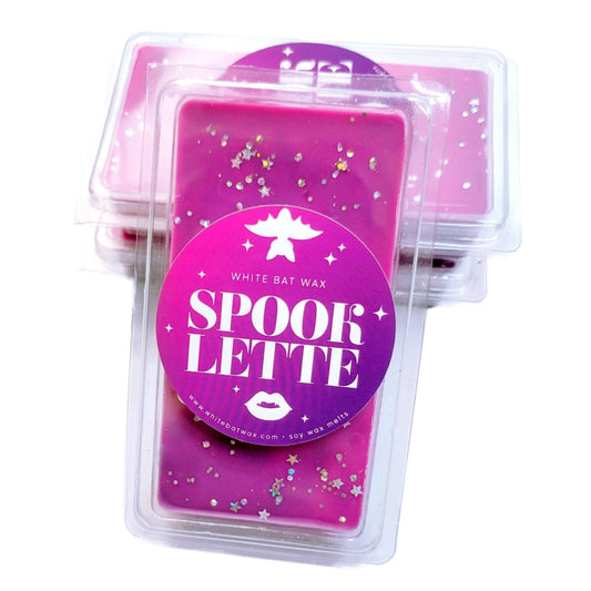 Spooklette gothic wax melts. Sparkling, sweet and tart dark berry fragrance.
